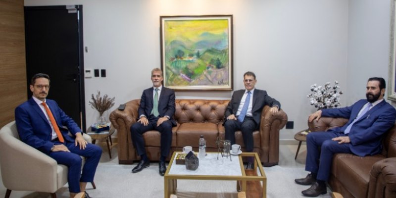TJRO: Presidente e corregedor recebem ministro do STJ em visita institucional