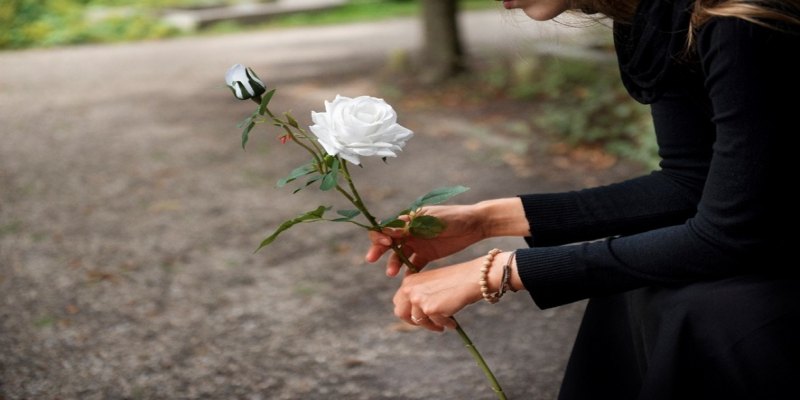 AMOR PERDIDO DÓI: Luto amoroso não tem prazo, mas exige atenção aos sinais 
