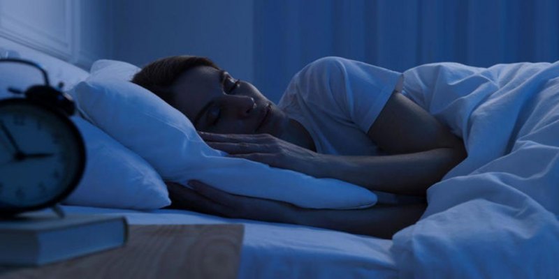 COMO DORMIR RÁPIDO: 5 hábitos para acabar com a sua insônia 