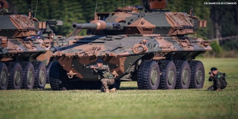 TRANSFERÊNCIA DE TECNOLOGIA: Exército inicia aquisição de viaturas blindadas de combate  