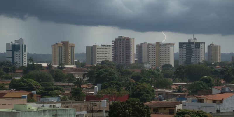 SEM MUDANÇAS: Rondônia terá chuva e trovoadas nesta sexta-feira(30)