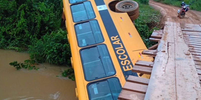 NOTA DE ESCLARECIMENTO: Prefeitura emite nota sobre acidente com ônibus escolar 